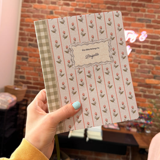 Gingham Garden Canvas Bible